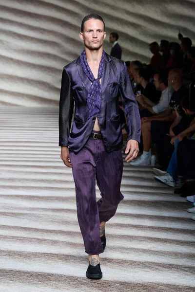 Look 54